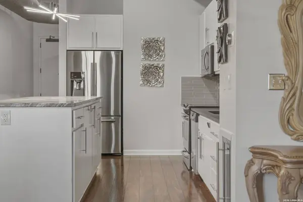 214 E TRAVIS ST UNIT APT 205, San Antonio, TX 78205