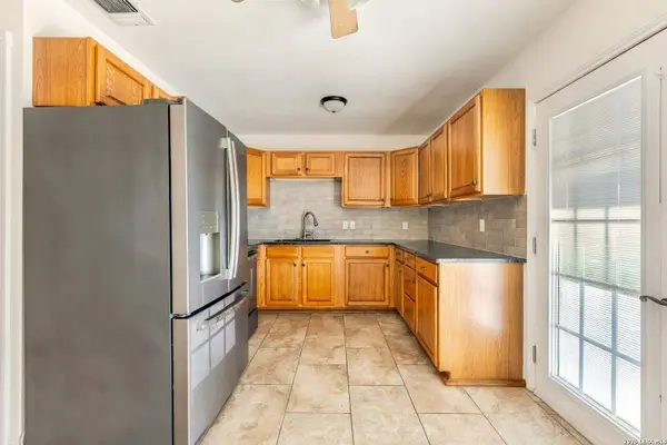 3708 STUART RD, Adkins, TX 78101