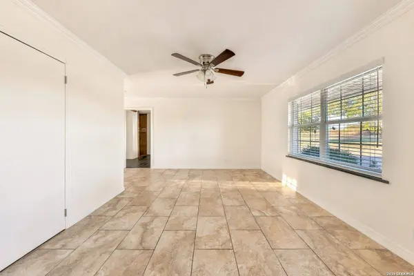 3708 STUART RD, Adkins, TX 78101