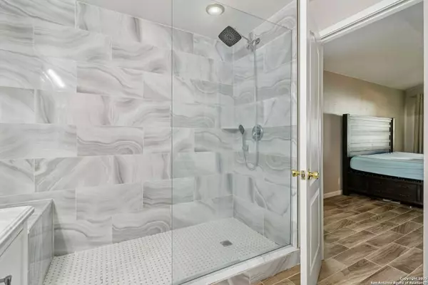 5123 Stormy Breeze, San Antonio, TX 78247