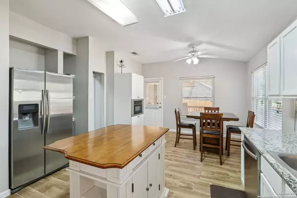 5123 Stormy Breeze, San Antonio, TX 78247