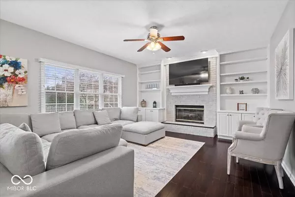 10889 Weston DR, Carmel, IN 46032