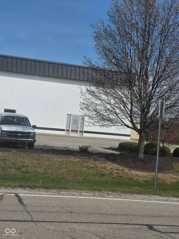 4250 W 99th ST, Carmel, IN 46032
