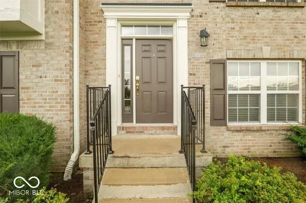 172 Straughn LN, Westfield, IN 46074