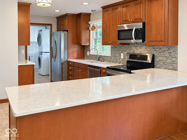 1537 W 74th PL, Indianapolis, IN 46260
