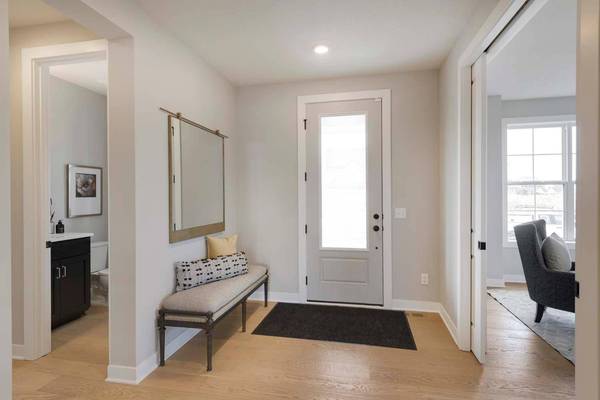 6513 Timber Arch DR, Chaska, MN 55318