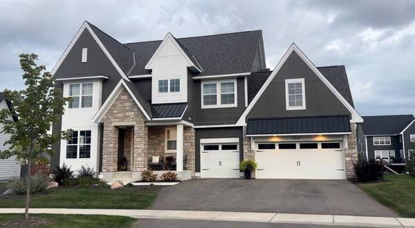 6513 Timber Arch DR, Chaska, MN 55318