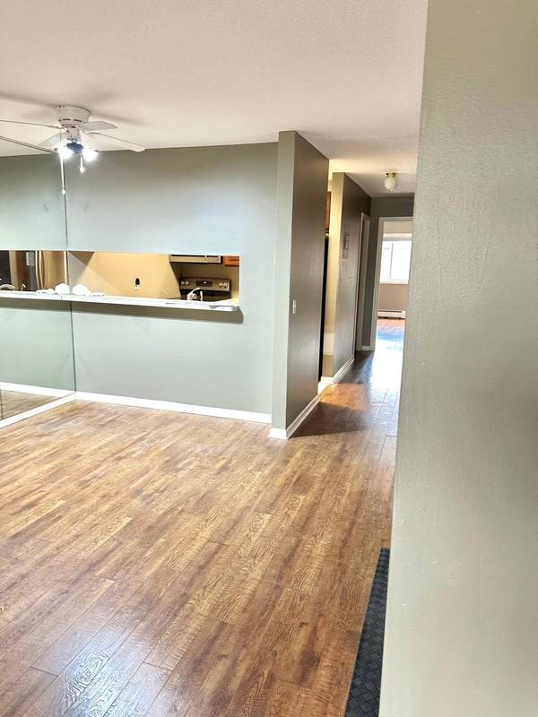 12930 Nicollet AVE #202, Burnsville, MN 55337