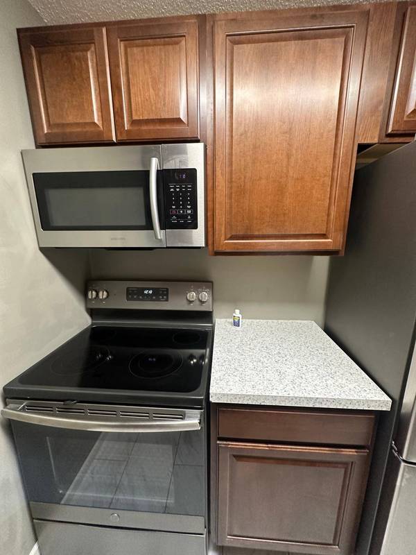 12930 Nicollet AVE #202, Burnsville, MN 55337