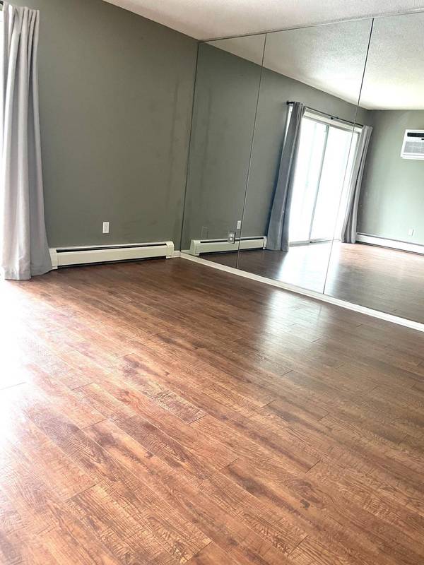 12930 Nicollet AVE #202, Burnsville, MN 55337