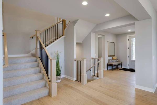 6513 Timber Arch DR, Chaska, MN 55318