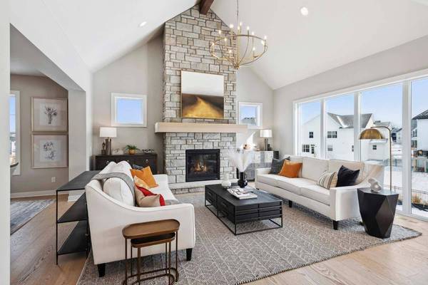 6513 Timber Arch DR, Chaska, MN 55318