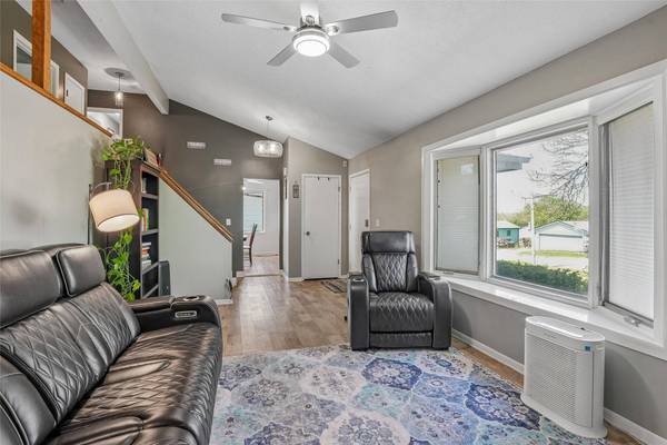 721 E Porter Avenue, Des Moines, IA 50315