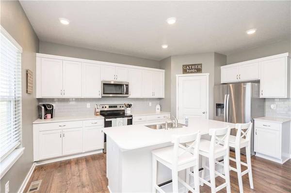 3020 NW Reinhart Drive, Ankeny, IA 50023