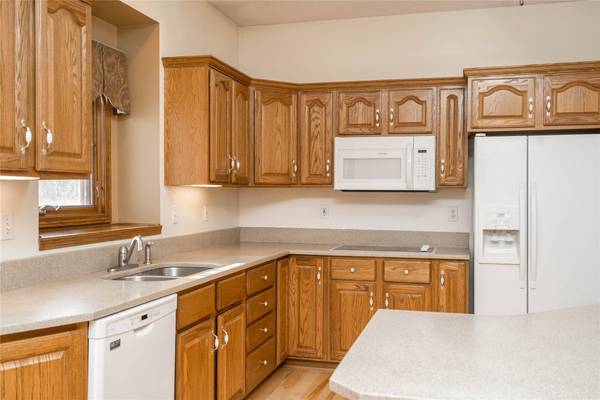 2356 NW 71st Place, Ankeny, IA 50023