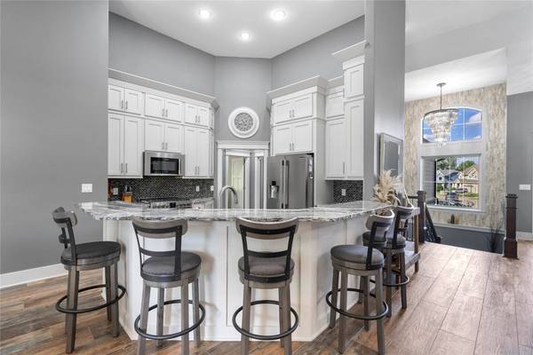 6296 Sudbury Court, Johnston, IA 50131