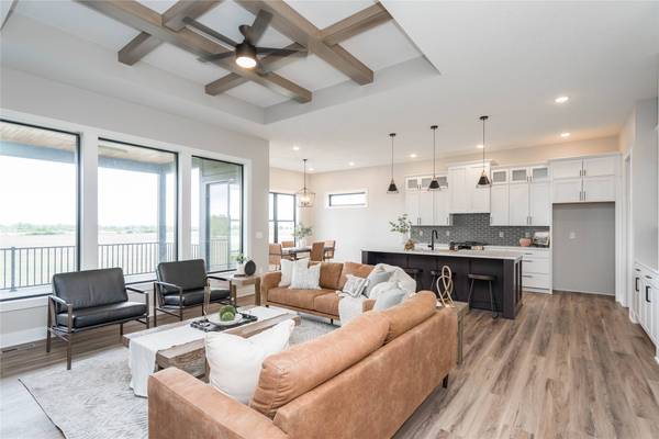 1216 NW Arbor Court, Ankeny, IA 50023