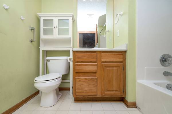 2433 Patricia Drive #24, Urbandale, IA 50322