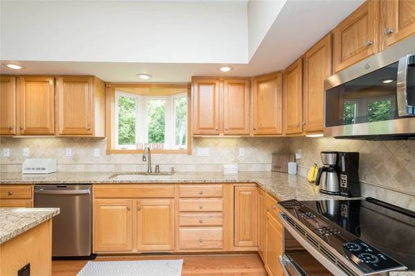 2303 NE Bel Aire Drive, Ankeny, IA 50021