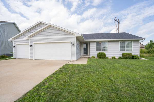 904 NE 49th Street, Ankeny, IA 50021