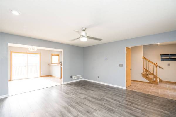 406 Tailfeather Court NW, Bondurant, IA 50035