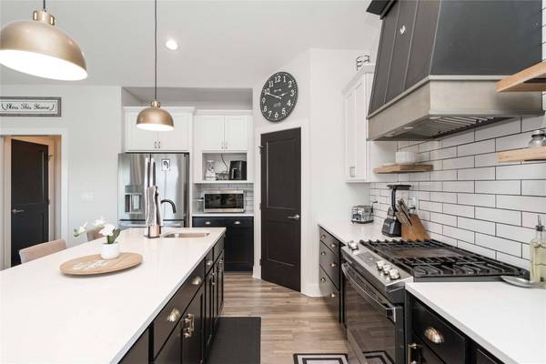 420 Wicker Drive, Huxley, IA 50124