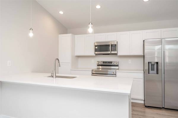 635 SE Mesa Drive, Waukee, IA 50263