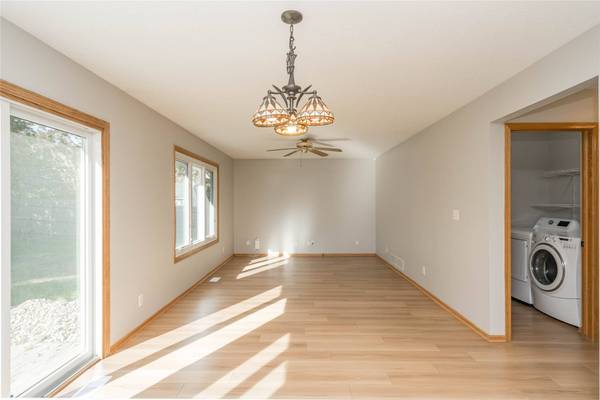 1656 94th Street, West Des Moines, IA 50266