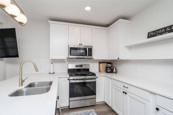 3406 School Street, Des Moines, IA 50311