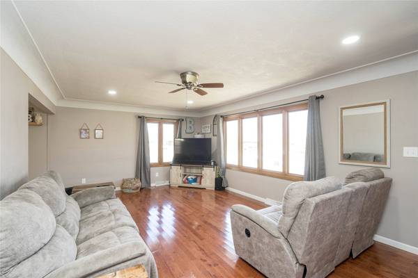 112 NW Des Moines Street, Ankeny, IA 50023