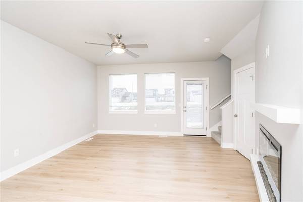 713 NE Oak Ridge Drive, Ankeny, IA 50021