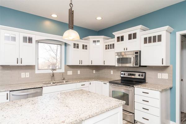 923 S 10th Street, Adel, IA 50003