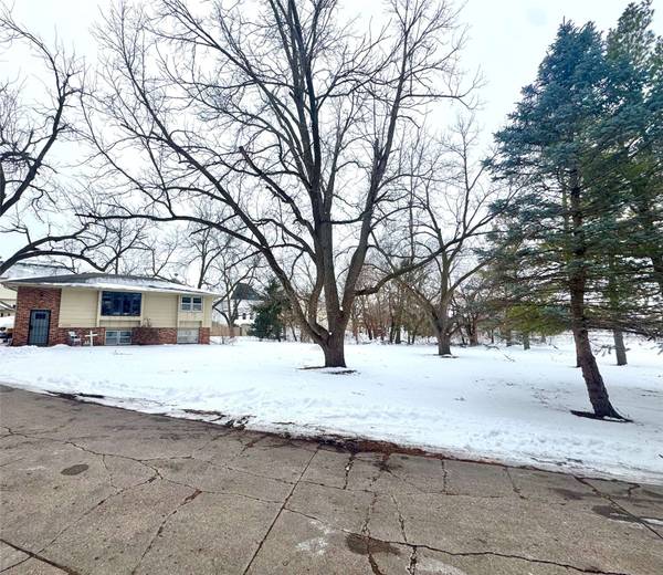 1215 SW Ankeny Road, Ankeny, IA 50023