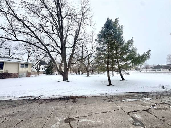 1215 SW Ankeny Road, Ankeny, IA 50023