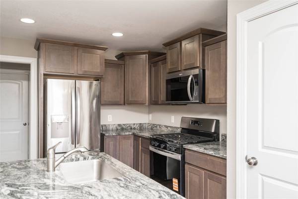 303 Marie Avenue, Norwalk, IA 50211