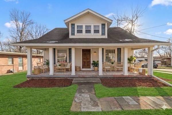 1242 Mckinley Avenue, Des Moines, IA 50315