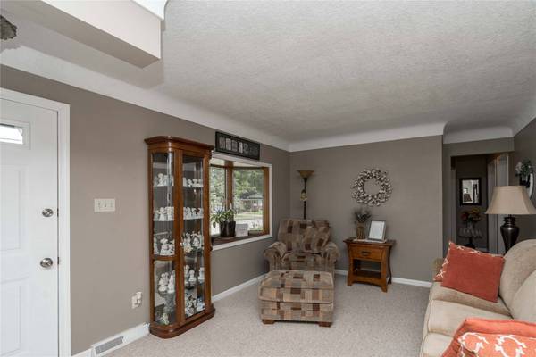 4009 65th Street, Urbandale, IA 50322