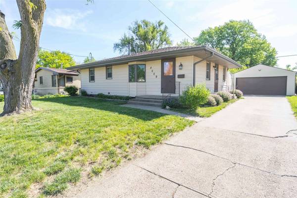 4009 65th Street, Urbandale, IA 50322