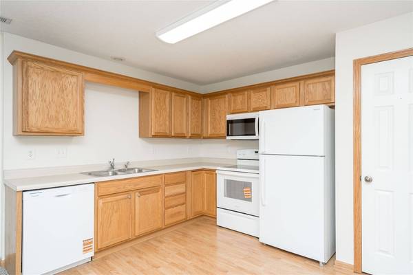1243 SE Village View Lane, Ankeny, IA 50021