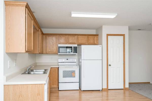 1243 SE Village View Lane, Ankeny, IA 50021