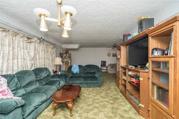 1829 47th Street, Des Moines, IA 50310