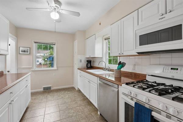 3119 Holcomb Avenue, Des Moines, IA 50310