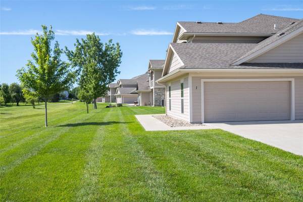 2503 NE Oak Drive #1, Ankeny, IA 50021