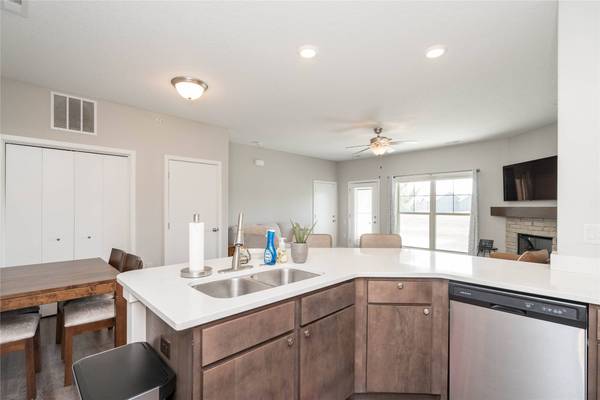 2503 NE Oak Drive #1, Ankeny, IA 50021