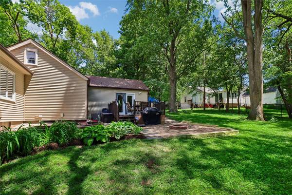 6706 Washington Avenue, Windsor Heights, IA 50324