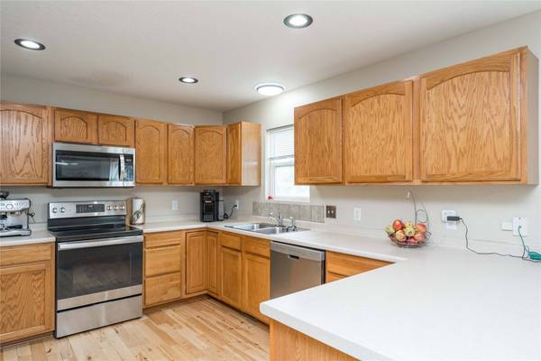 909 SE 5th Street, Ankeny, IA 50021