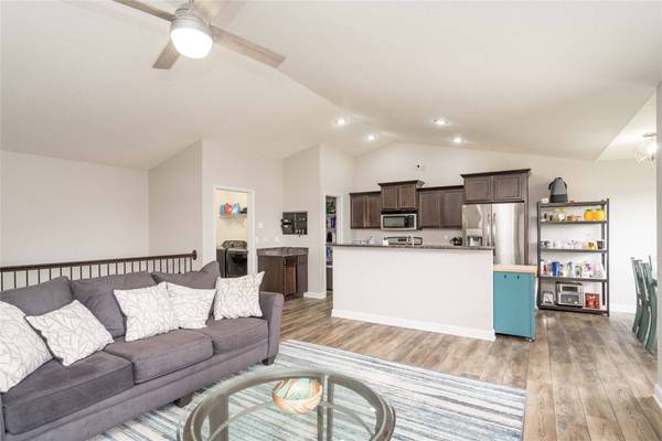 2434 NW Ashland Parkway, Ankeny, IA 50023