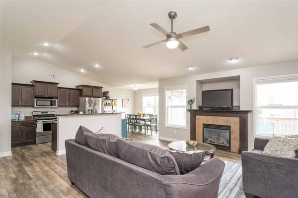 2434 NW Ashland Parkway, Ankeny, IA 50023