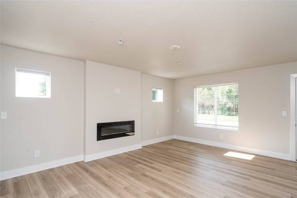 409 Juniper Street, Ames, IA 50010