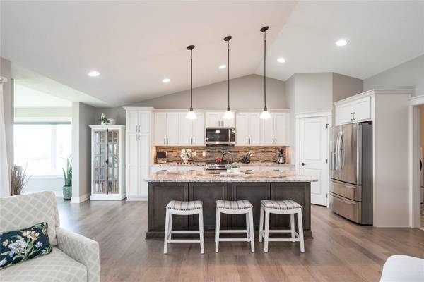 2118 NW Applewood Street, Ankeny, IA 50023